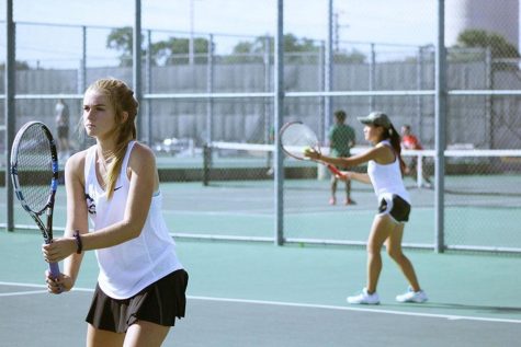 Back from the net; Tennis team’s fall season wraps up