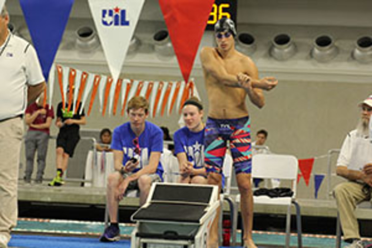Swim and Dive Team Wrap up their Season at State