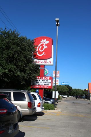 Students Balance Jobs With Summer Plans