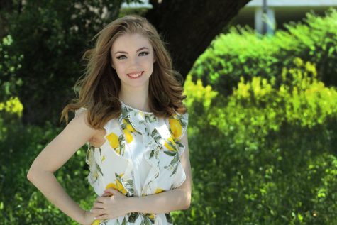 Maddie Cox Pursues Love of Robotics and Art