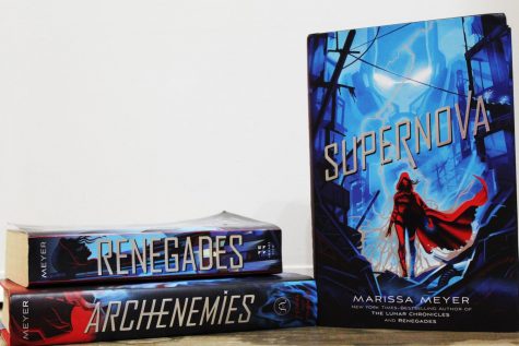 Book Review: “Supernova”