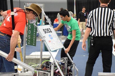 RoboLobos build into a new season