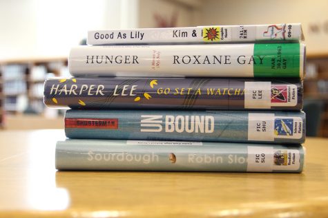Breaking News: Teachers Like to Read, Too