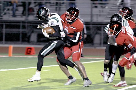 CPFB Defeats Manor, Clinches Home Playoff Game