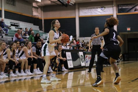 Girls Basketball Rolls into District with a Strong 12-2 Record