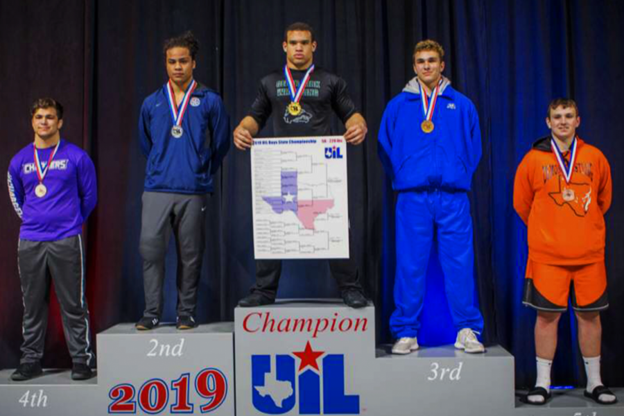 Senior Jacob Muñoz becomes the second wrestler to win first place at the state tournament.