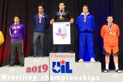 Wrestlers Attend State Competition, Muñoz Wins State Title