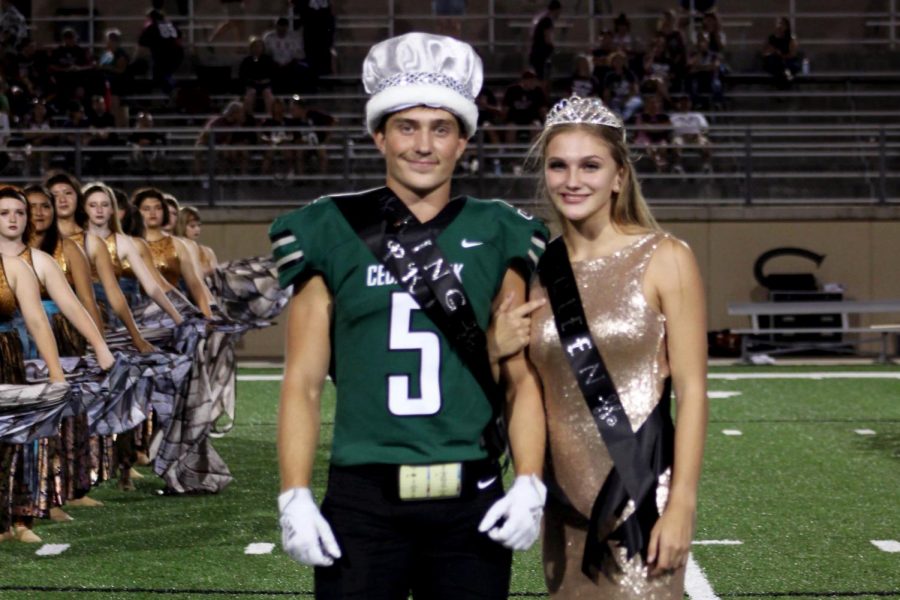 Tonight seniors Majeston Haverda and Grayson Moore were named homecoming king and queen. 