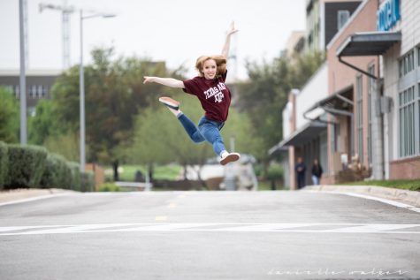 Posing for senior pictures, senior Cally Hall describes her excitement to continue her 16 year dance journey at Texas A&M. “I decided A&M was best for me partially because it’s the only school in Texas with a dance science degree, but I also was really excited about being part of the massive Aggie network,” Hall said. “People are connected all over the world because they’re Aggies, and I am super excited to be joining and carrying on that tradition.”