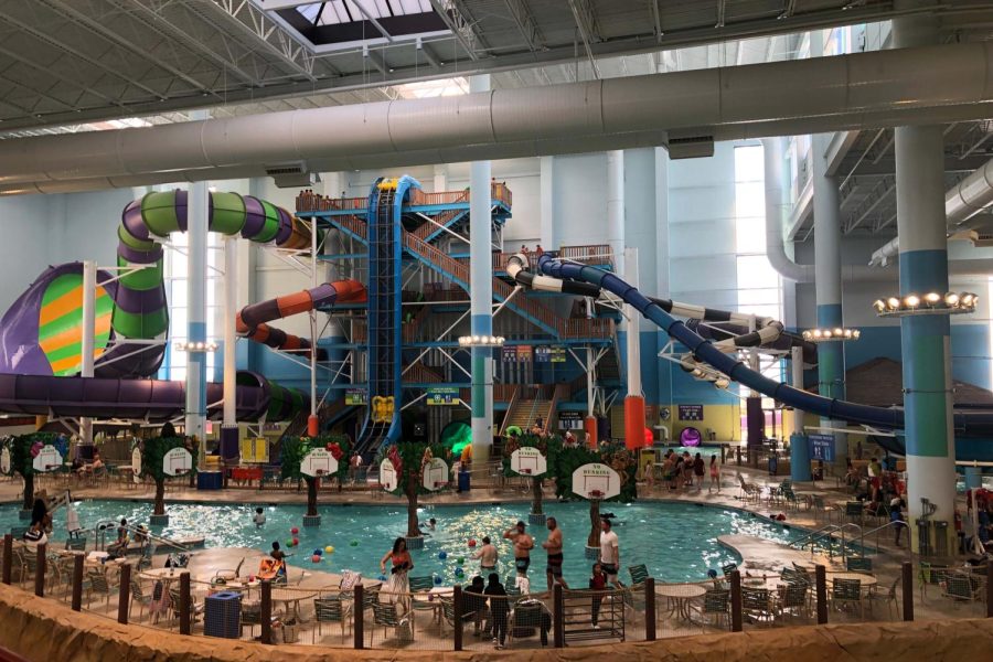Although it looks like a lot of rides, this is only a third of the available rides at Kalahari. Here you can see single, double and quad rides right next to people playing basketball in the pool. There are many options at Kalahari, and you should definitely try it before any other waterpark.
