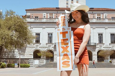 Holding the acceptance invitation to the University of Texas at Austin in front of the UT Tower, senior Michelle Frobish smiles at the camera. Frobish said she is determined with her decision in participating in the UT ROTC program this upcoming fall. “I always thought joining UT ROTC was perfect for me,” Frobish said. “I knew I wanted to serve our country and also experience the military while attending the university at the same time.