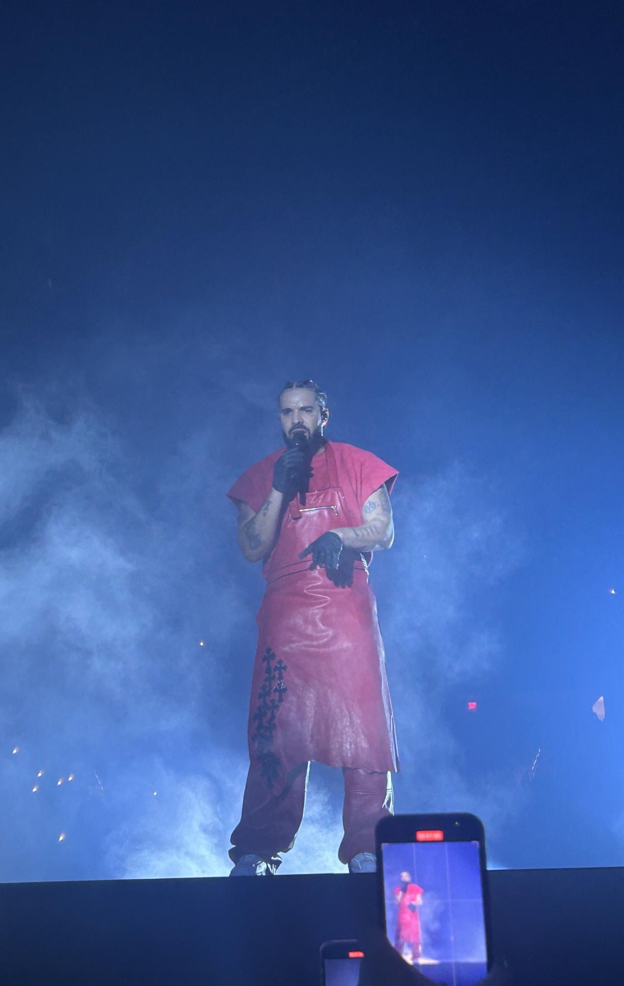 I really enjoyed how engaged Drake and 21 Savage were with their audiences and how full of energy the artists made the concert. Even though I was able to have been on the floor, the artists went out of their way to make sure everyone left the concert feeling happy about their experiences.
